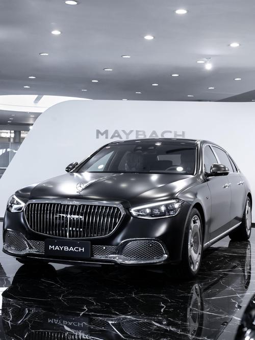 广州12岚图汽车的售后服务让用户无忧出行，迈巴赫未来的豪华车趋势